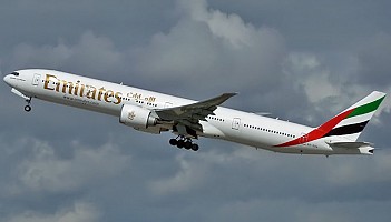 Emirates: Dłuższe zawieszenie rejsów z Warszawy